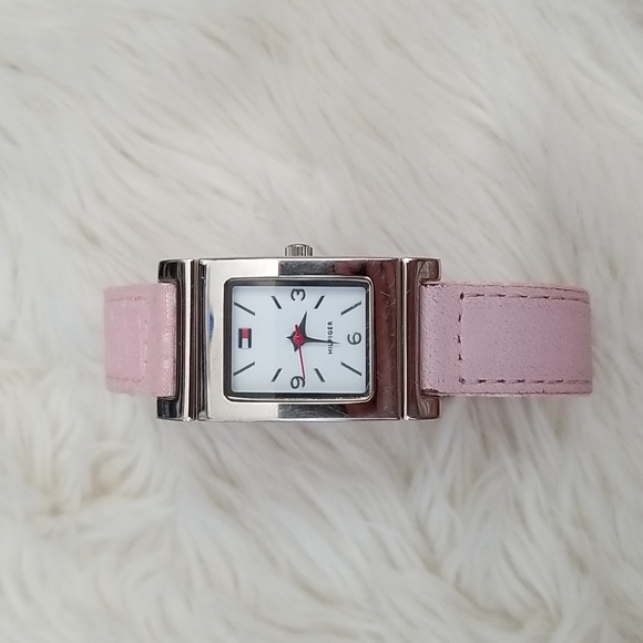Tommy Hilfiger Accessories - CLOSET CLOSING Tommy Hilfiger Twistable Watch Band